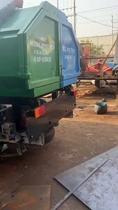 Hopper Tipper Dumper - Auto Collector Machine