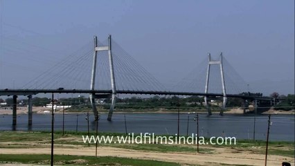 New Yamuna bridge over the Ganga river, at Allahabad