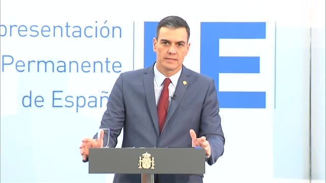 Sánchez sobre Felipe VI: Las explicaciones se dan no con la palabra sino con los hechos