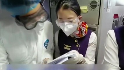 中, 기내 객실 승무원에 "화장실 가지 말라" 지침...기저귀 착용 권고 / YTN