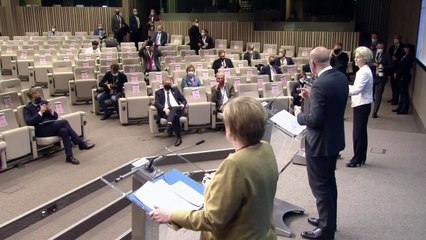 رئيسة المفوضية الأوروبية تدعو أعضاء الى الاتحاد للاستعداد للتطعيم