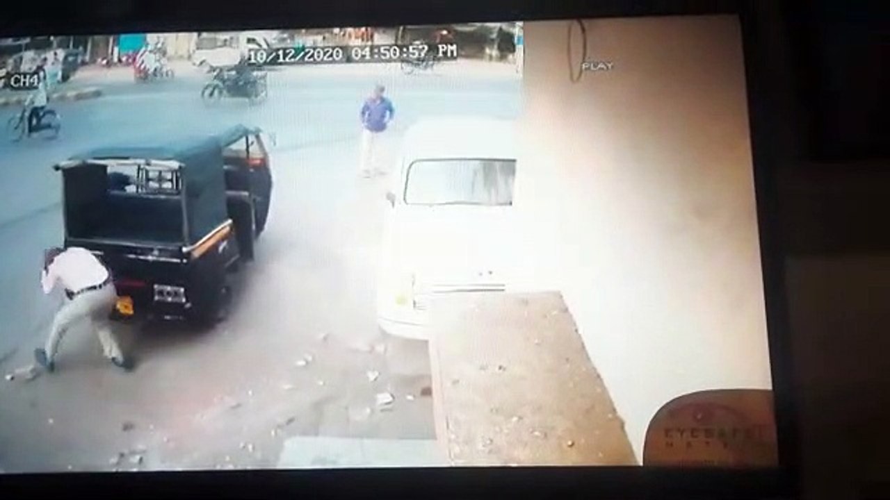 रामटेकरी परशुराम द्वार का एक हिस्सा गिरने से बाल-बाल बचा, एक व्यक्ति हुआ घायल