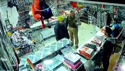 सहारनपुर पुलिस की दादागिरी का वीडियो वायरल