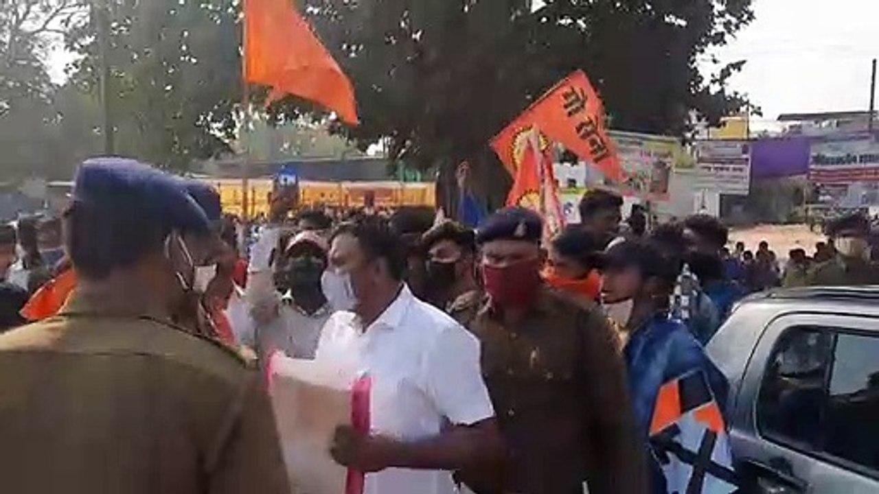 गौ-सेना कार्यकर्ताओं ने की राज्य में पूर्ण शराबबंदी की मांग, CM को दिलाई वादे की याद