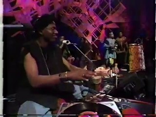 Arrested Development - Give A Man A Fish (Live On MTV Unplugged 1993)