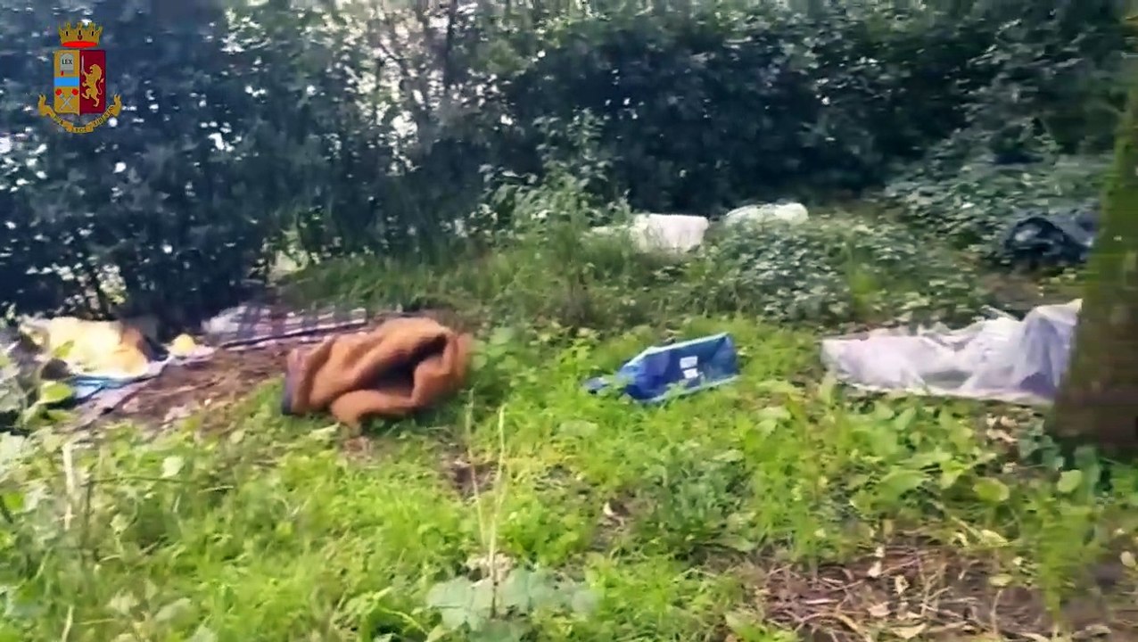 Roma - Sgomberati insediamenti abusivi in riserva naturale Monte Mario (11.12.20)