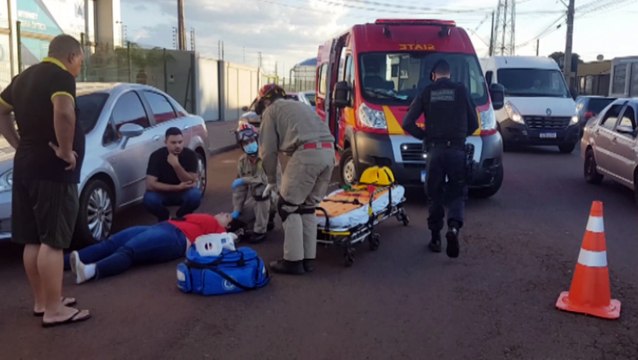 Motorista foge após 'fechar' motociclista na Avenida das Pombas