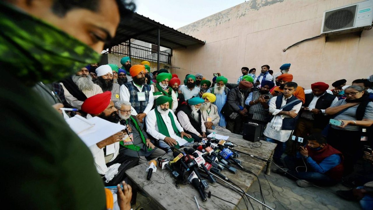 Farmers planning to block roads and highways, free toll