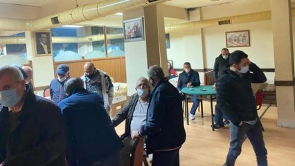 İstanbul’da kıraathanelere şok baskın