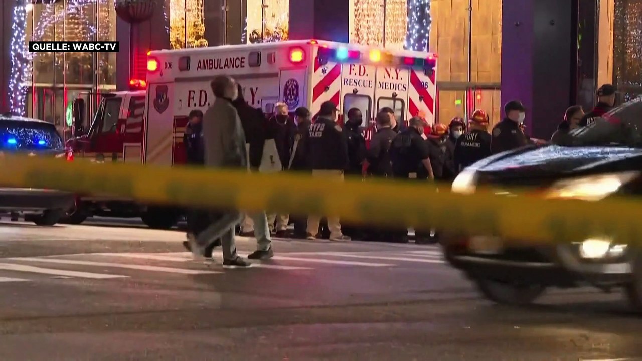 Trauer in Manhattan: Pkw-Fahrerin rast in Demonstration