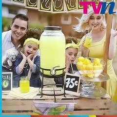 Allisson Lozz canta por primera vez con sus hijas