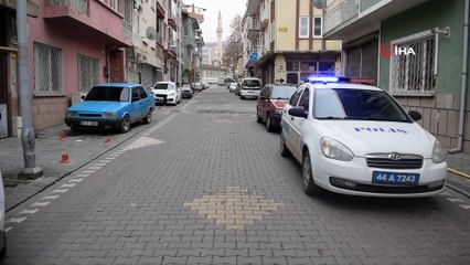 Tartıştığı annesini bıçakla rehin aldı