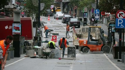 Samsun kısıtlamada sessizliğe büründü, belediye ekipleri cadde ve sokakları yeniledi