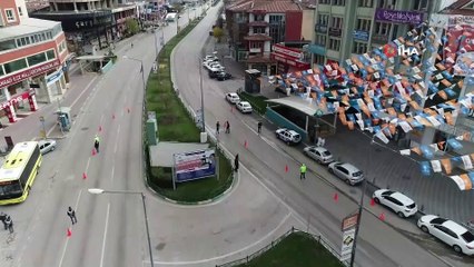 Sokak kısıtlamasında cadde ve meydanlar boş kaldı