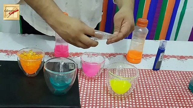 Fui fazer tinta fluorescente, olha no que deu ! ( NEON) 2 - utilizando as tintas, luz negra