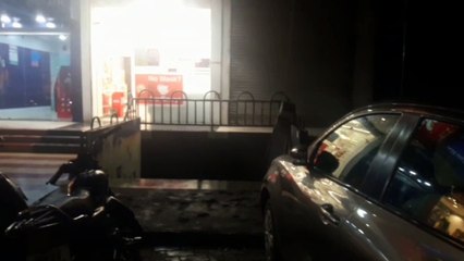 सपना संगीता टॉकीज के सामने बेसमेंट में हुक्का बार पर छापा, भवरकुंआ पुलिस ने 8 लोगों को किया गिरफ्तार