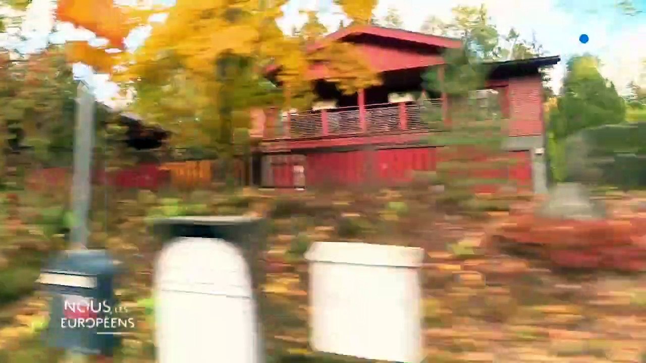 Finlande : des cours d'économie domestique à l'école (cuisine, repassage, pliage de draps...) pour garçons et filles