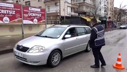 KIRIKKALE - Sokaklar boş kaldı