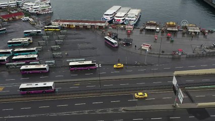 (Drone) İstanbul pazar gününe sakin uyandı - Eminönü/Galata Köprüsü/Gülhane Parkı
