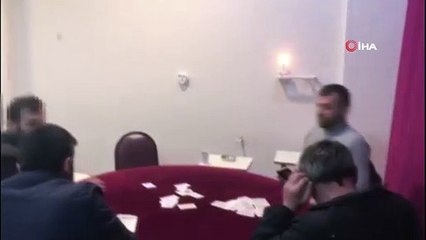 Pendik’te kahvehane baskını kamerada