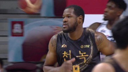 '선두 대전'서 웃은 KGC...하나원큐 '꼴찌 대결' 승리 / YTN