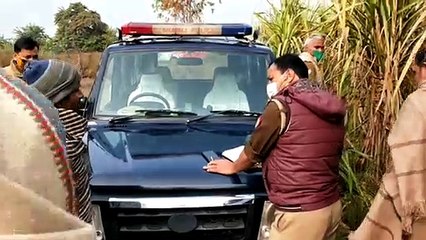 गन्ने कें खेत में मिला अधेड़ का शव, पुलिस मौके पर पहुंची,  शव को पोस्टमार्टम के लिए भेजा