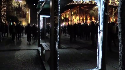 TİRAN - Arnavutluk’taki gergin protestolar devam ediyor