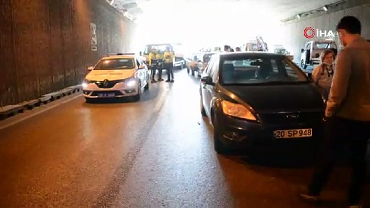 Kazaya bakma merakı zincirleme kazaya neden oldu