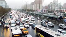 İstanbul'da hayat, kısıtlama sonrası hareketli başladı