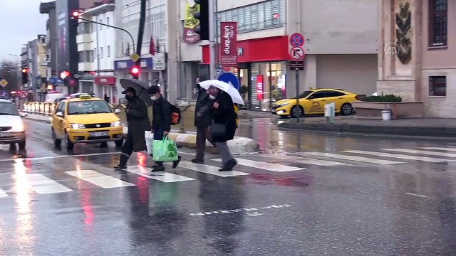 EDİRNE/KIRKLARELİ - Trakya'da sokağa çıkma kısıtlamasının sona ermesiyle hareketlilik yaşandı