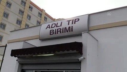 Arkadaşının altınlarını sahtesiyle değiştirip dolandırdı