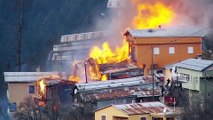 RİZE - İkizdere Gölyayla Köyü'nde yangın (1)