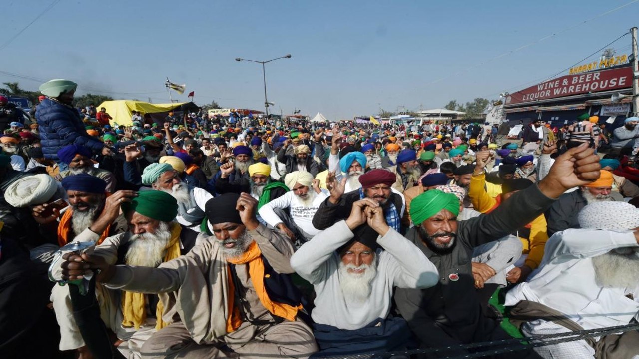Condition of farmers on hunger strike at Delhi...