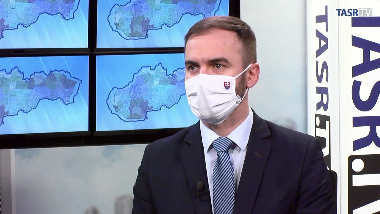 ŠIPOŠ: Na jar si ľudia navzájom šili rúška a dodržiavali opatrenia