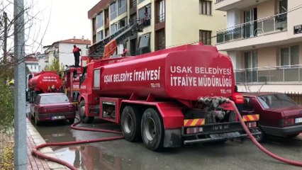 UŞAK - İki farklı evde doğal gaz patlaması meydana geldi (1)