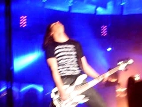 CONCERT TOKIO HOTEL LE 16-10-07 A PARIS-BERCY Georg !!!