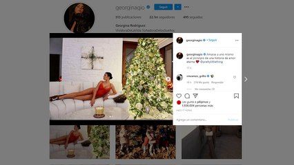 Georgina protagoniza su posado navideño más sensual