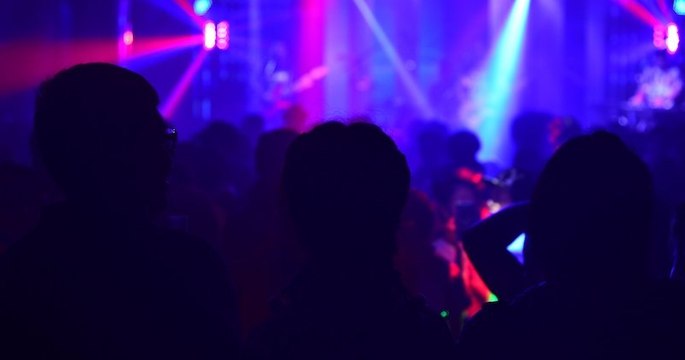 En dépit de restrictions sanitaires, plusieurs fêtes clandestines ont eu lieu ce week-end 