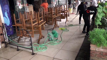 Bodrum’da dükkanlar sular altında kaldı, esnaf isyan etti