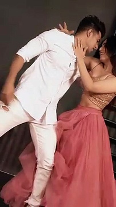 Taaron Ke Shehar _ _Aadil Khan Choreography _ ft. Srishty Rode _ _Neha Kakkar