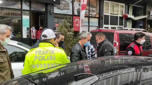 Bursa’da kovalamaca sonucu yakalanan araçtan uyuşturucu kullanma aparatı çıktı