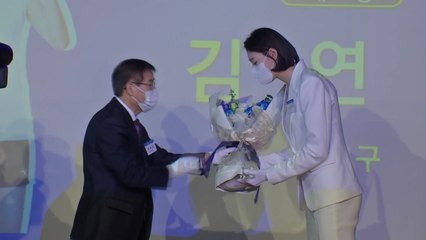 '배구여제' 김연경, 여성스포츠상 대상...최우수상은 박민지 / YTN