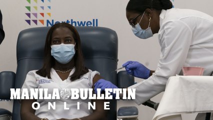 New York nurse receives first Covid vaccine in US