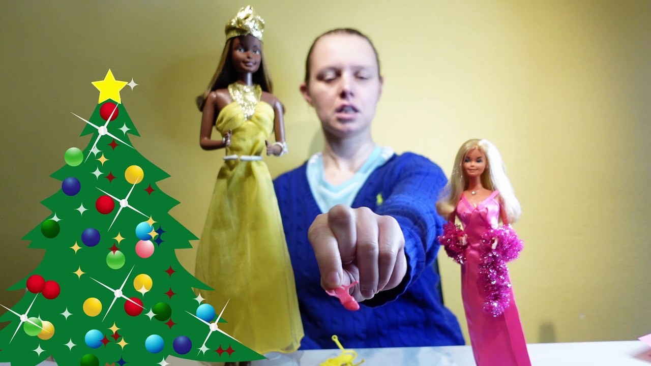 The barbie repaire cafe: Stupid broken shoe   Any hope for healing?