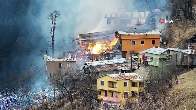 Köy Muhtarı Dursun Ali Kan: 'İnşallah öbür evlere sıçramadan bitiririz'