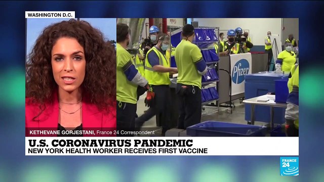 Nurse gets first jab as US begins Covid-19 vaccinations