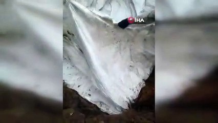Bitlis'te toprağa gömülü vaziyette çok miktarda gıda malzemesi ele geçirildi