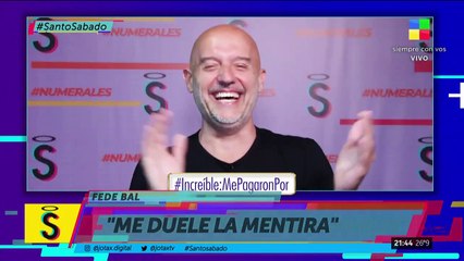 Fede Bal en el juego de "los numerales" de Santo Sábado