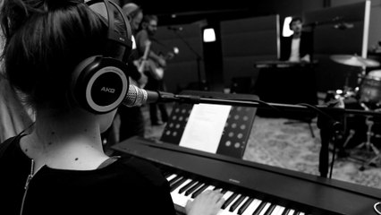 The Flamingos Bite feat. Nina de Morgan | Older