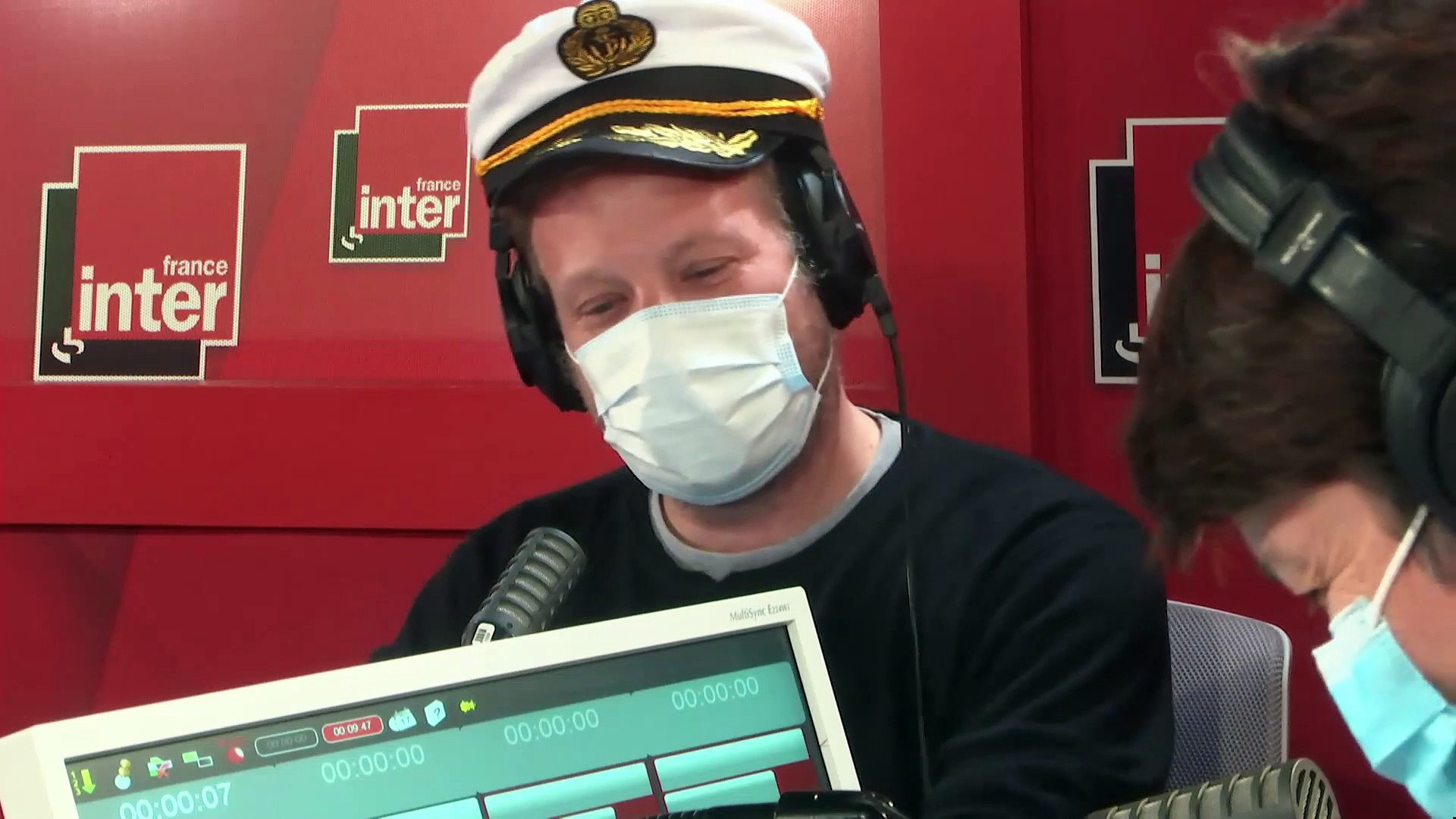 Cador De L Humour Chronique De Thomas Croisiere Video Dailymotion